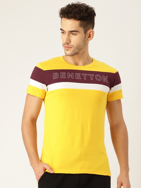 

United Colors of Benetton Men Yellow & Maroon Printed Round Neck T-shirt