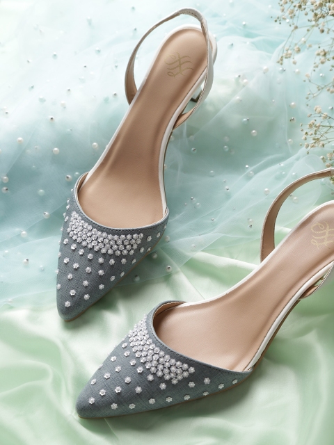 Women Grey & White Embellished Handcrafted Pumps