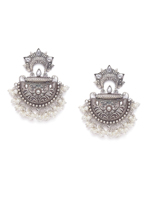 

VIDRUKARIH Silver-Toned Oxidized Classic Chandbalis