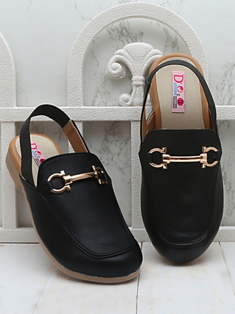 

DChica Girls Black Solid Ballerinas