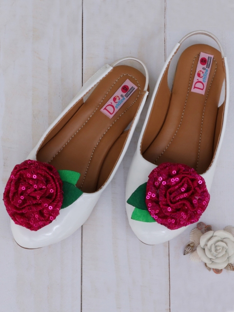 

DChica Girls White & Fuchsia-Coloured Solid Ballerinas