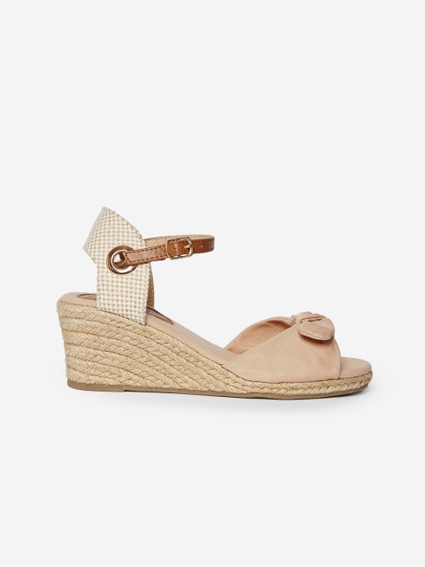 

DOROTHY PERKINS Women Peach-Coloured & Off-White Bow-Detail Espadrille Wedges