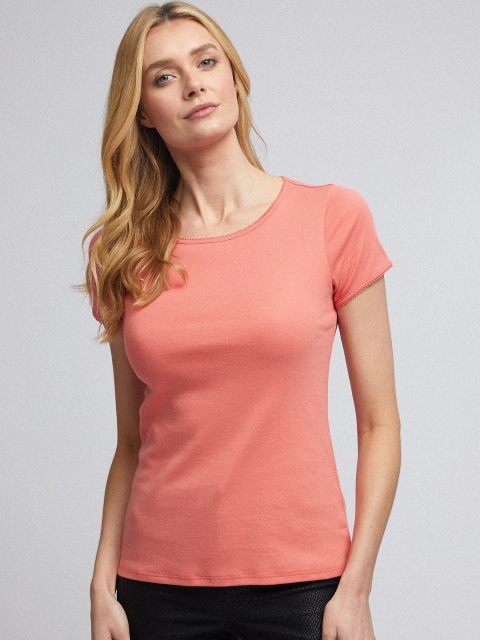 

DOROTHY PERKINS Women Peach-Coloured Solid T-Shirt
