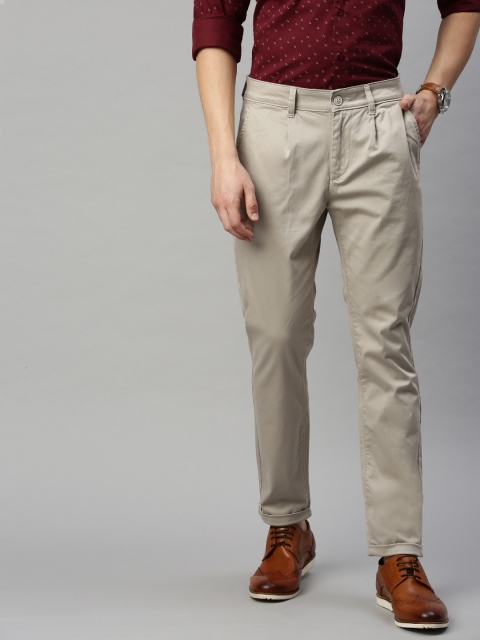 

Mast & Harbour Men Beige Regular Fit Solid Regular Trousers
