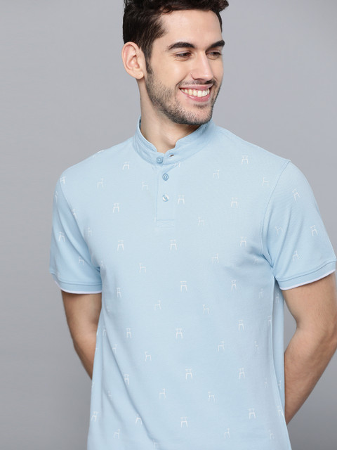 

Mast & Harbour Men Blue & White Chair Printed Mandarin Collar T-shirt
