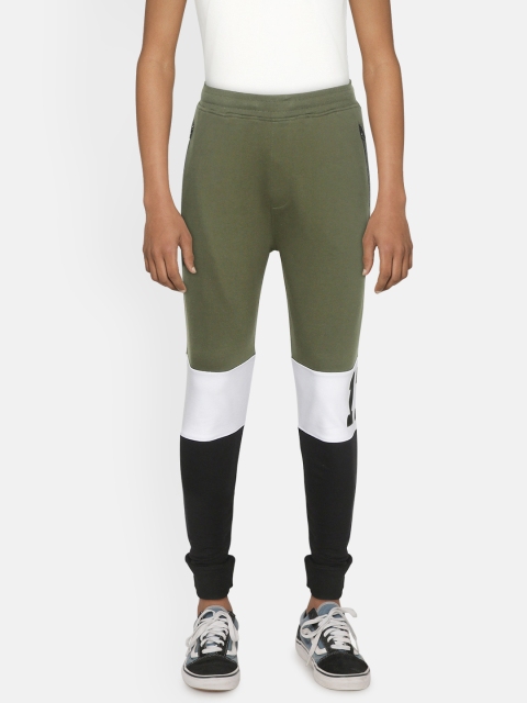 

HRX by Hrithik Roshan Boys Rifle Green Colourblocked Antimicrobial Lifestyle Jogger, Olive