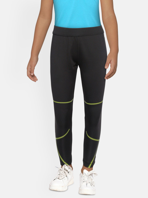 

HRX by Hrithik Roshan Girls Black Regular Fit Antimicrobial Rapid-Dry Lycra Active Tights