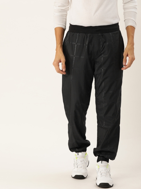 

Calvin Klein Jeans Men Black Printed Straight Fit Joggers