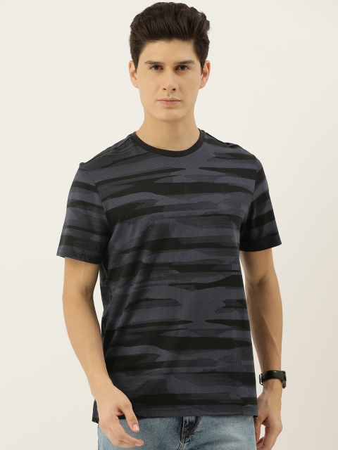 

Calvin Klein Jeans Men Navy Blue Striped Round Neck T-shirt