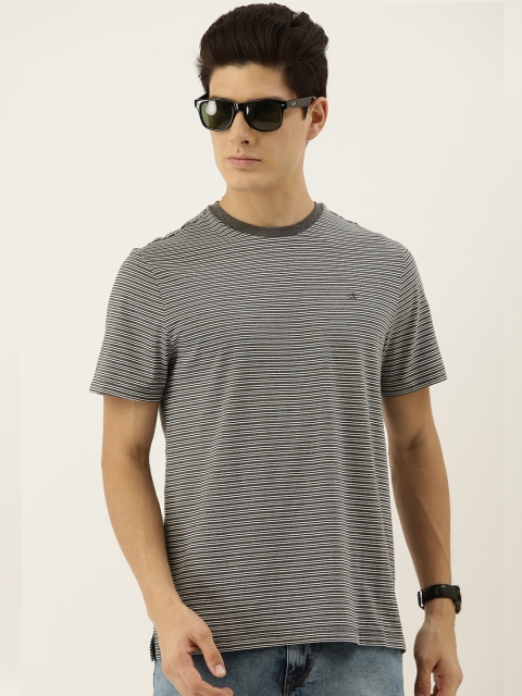 

Calvin Klein Jeans Men Grey Striped Round Neck T-shirt