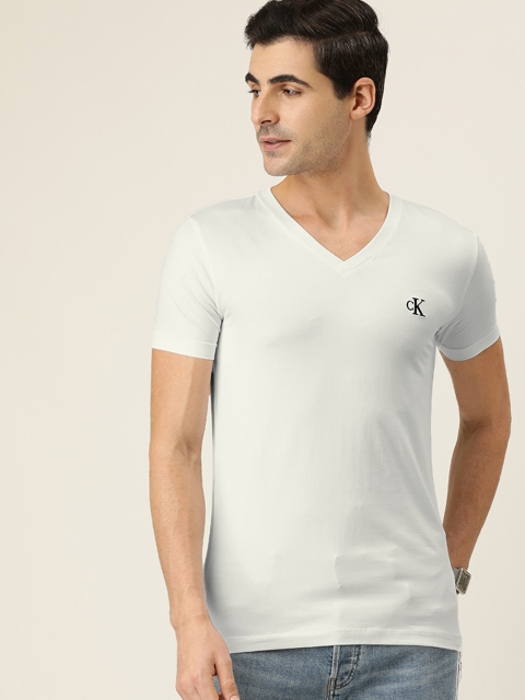 

Calvin Klein Jeans Men White Solid Slim Fit V-Neck T-shirt
