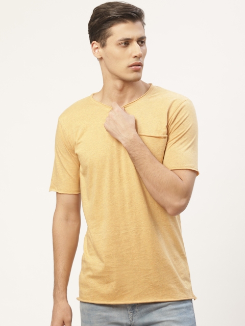 

PAUSE SPORT Men Cream-Coloured Solid Round Neck T-shirt