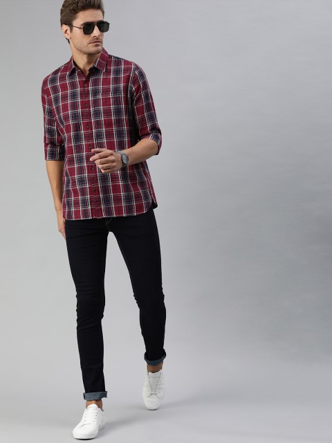 

WROGN Men Maroon & Blue Slim Fit Checked Casual Shirt