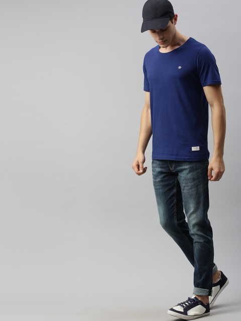 

WROGN Men Navy Blue Solid Round Neck T-shirt