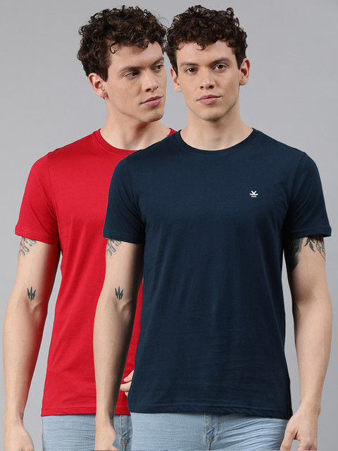 

WROGN Men Red Solid Round Neck T-shirt