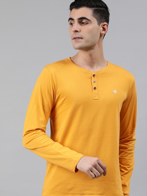 

WROGN Men Mustard Yellow Slim Fit Solid Henley Neck T-shirt
