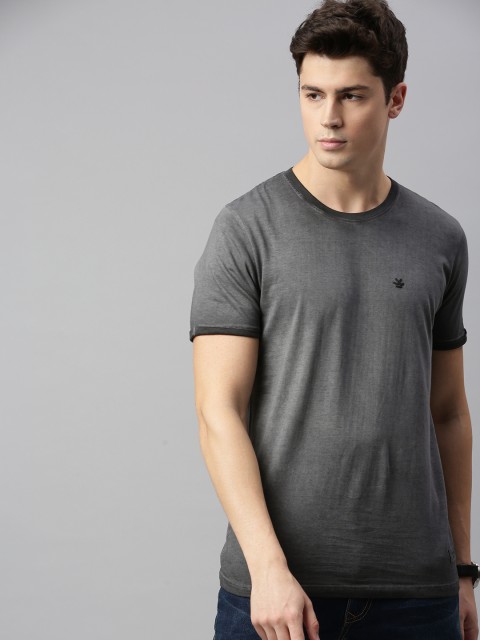 

WROGN Men Grey Solid Round Neck T-shirt