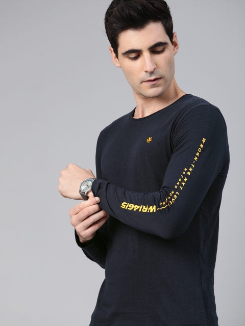 

WROGN Men Navy Blue Solid Slim Fit Round Neck Pure Cotton T-shirt with Print Detail