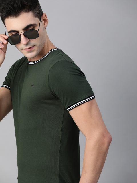 

WROGN Men Olive Green Solid Round Neck T-shirt