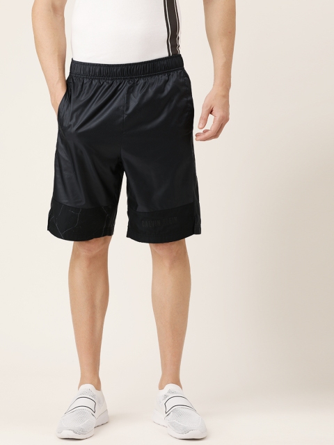 

Calvin Klein Jeans Men Black Checked Regular Fit Regular Shorts