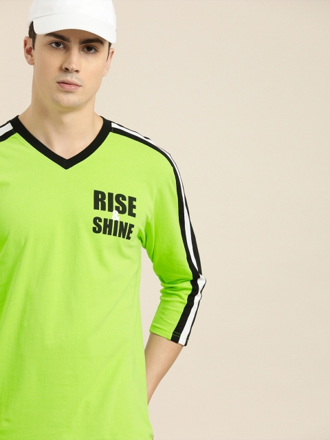 

Moda Rapido Men Green Solid V-Neck T-shirt with Print Detail