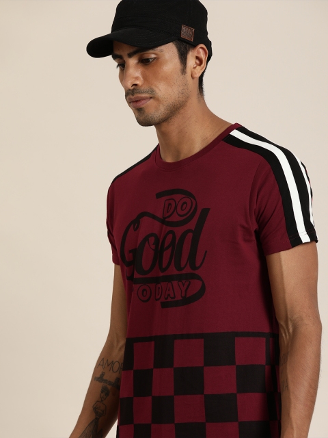 

Moda Rapido Men Maroon & Black Checked Round Neck T-shirt