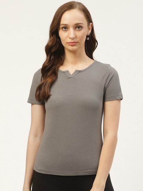 

PIRKO Women Grey Solid Round Neck T-shirt