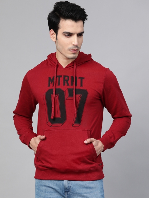 

Metronaut Men Maroon & Black Alphanumeric Print Hooded Sweatshirt