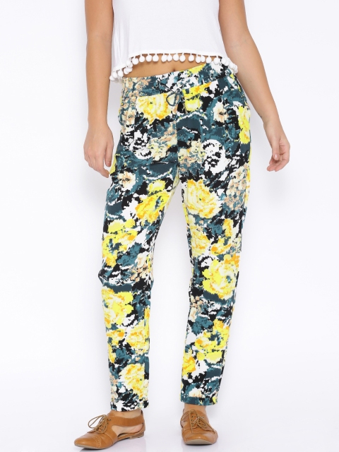 

ONLY Multicoloured Abstract Print Trousers, Multi