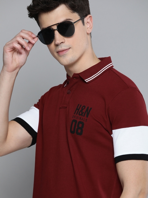 

HERE&NOW Men Maroon Solid Polo Collar T-shirt with Printed Detail