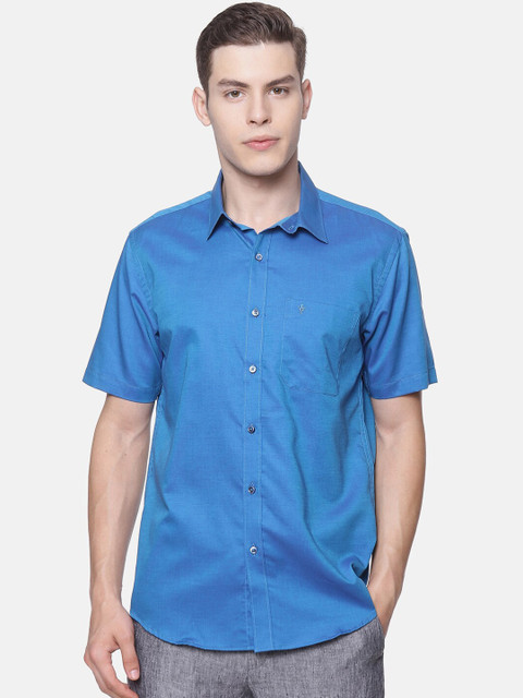 

RAMRAJ COTTON Men Blue Smart Slim Fit Solid Casual Shirt