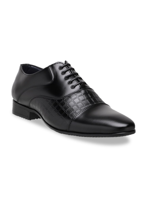 

Respiro Men Black Textured Oxfords