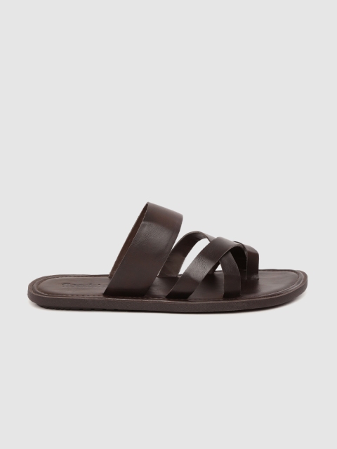 

Roadster Men Coffee Brown Solid Comfort Sandals