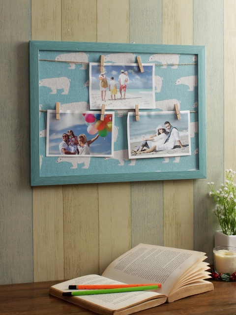 

WISHTANK Turquoise Blue & White Printed Personalized Wooden Photo Frame With 6 Clips