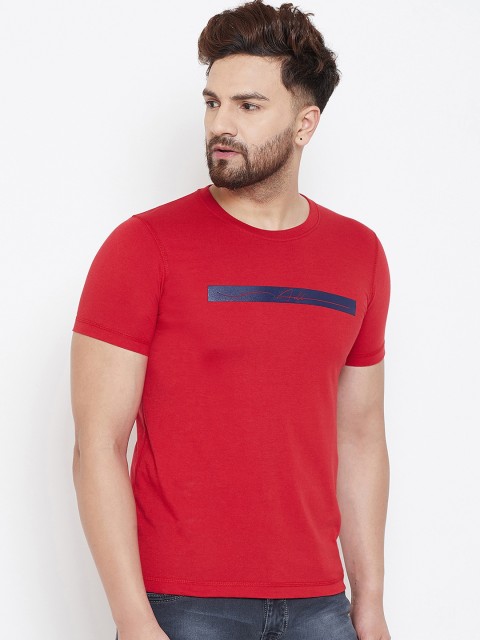 

Adobe Men Red Solid Round Neck T-shirt