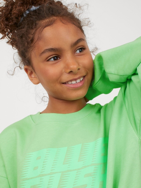 

H&M Girls Green Printed sweatshirt