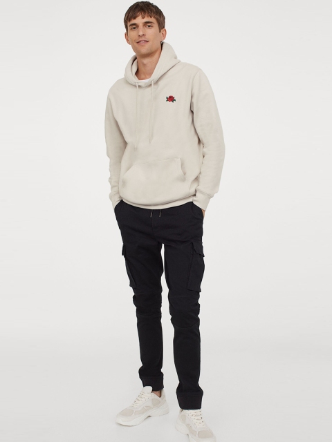 

H&M Men Beige Hooded Top With A Motif