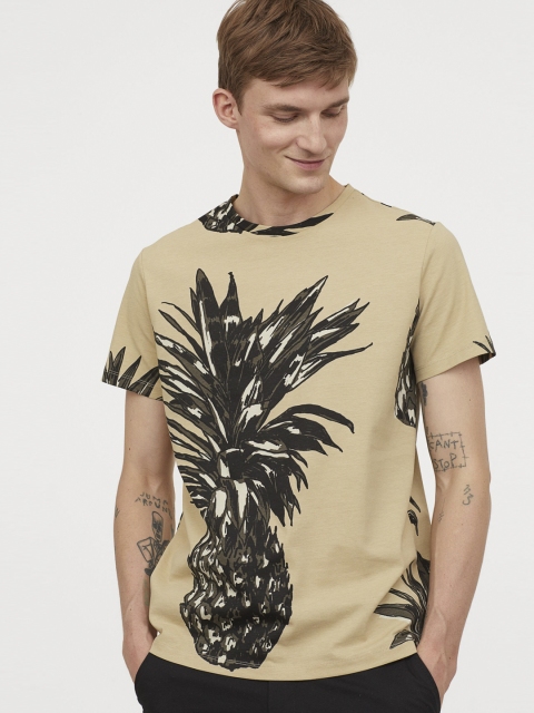 

HM Men Beige Green Cotton Pure Cotton T-shirt