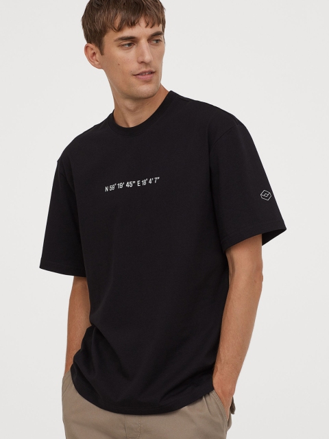 

H&M Men Black Printed T-shirt Relaxed Fit