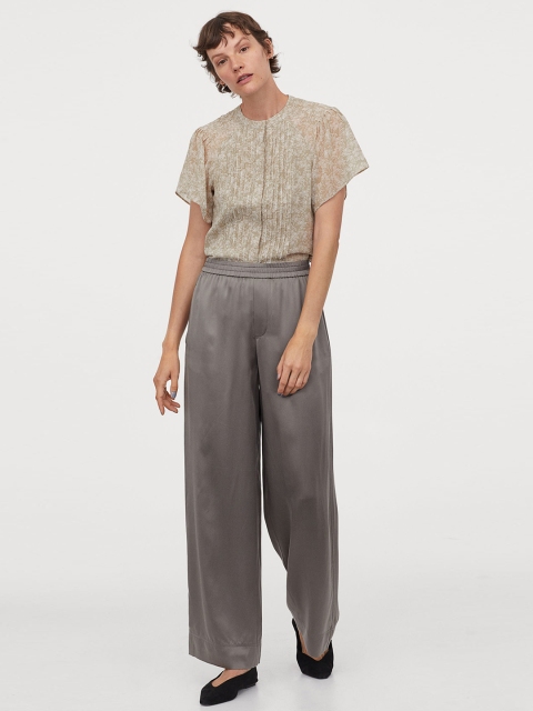 

H&M Women Green Printed Pin-Tuck Blouse