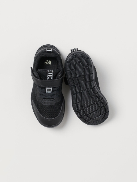 

H&M Boys Black Solid Mesh Trainers
