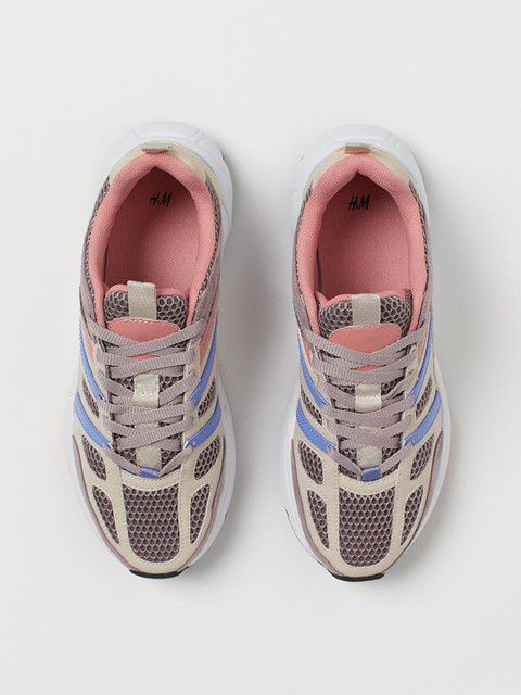 

H&M Women Beige & Grey Colourblocked Trainers