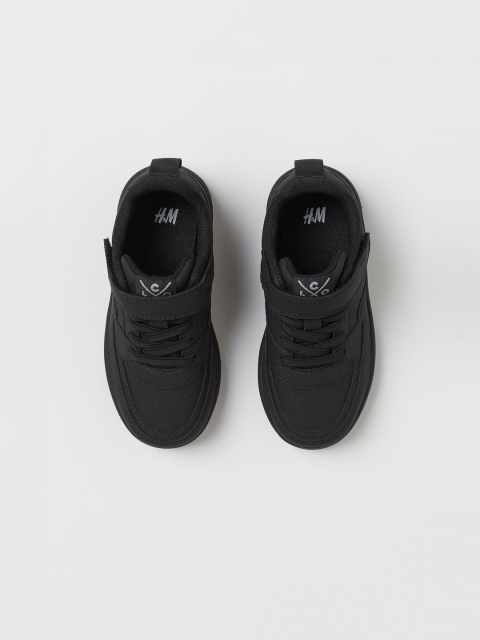 

H&M Boys Black Sneakers