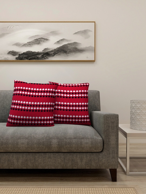 

KLOTTHE Set Of 2 Red & White Self-Design Square Cushions