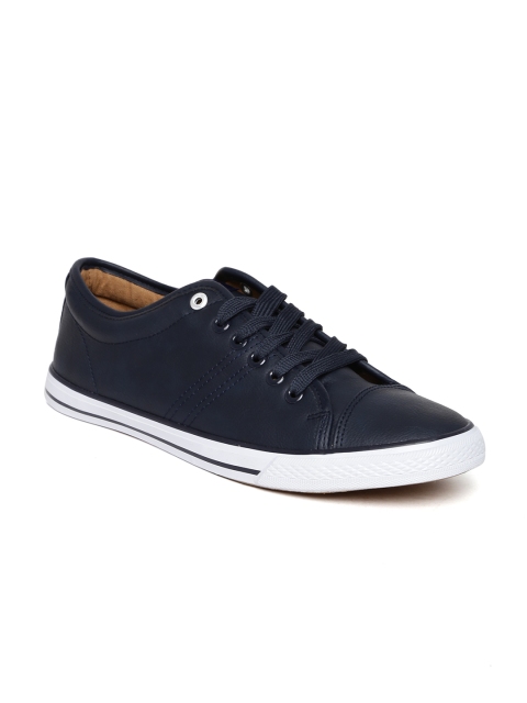 

Roadster Men Navy Textured Sneakers, Navy blue