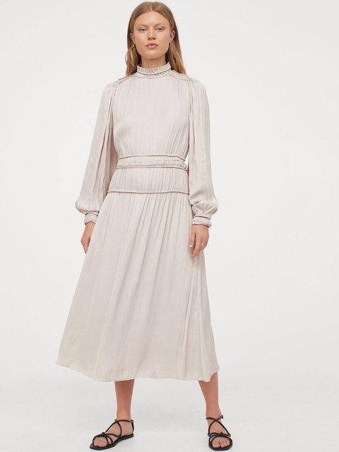 

H&M Beige Chiffon dress