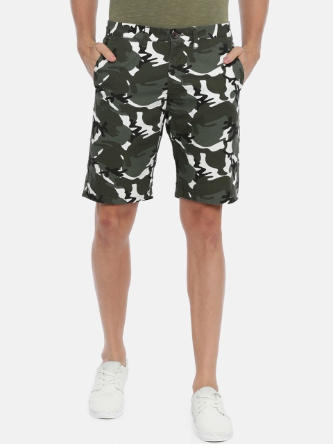 

Breakbounce Men Green Camouflage Printed Slim Fit Chino Shorts