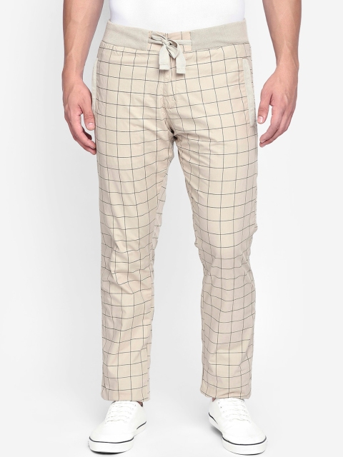 

beevee Men Beige & Brown Regular Fit Checked Trousers