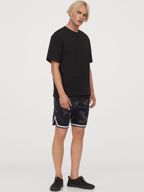 

H&M Men Black Mesh shorts