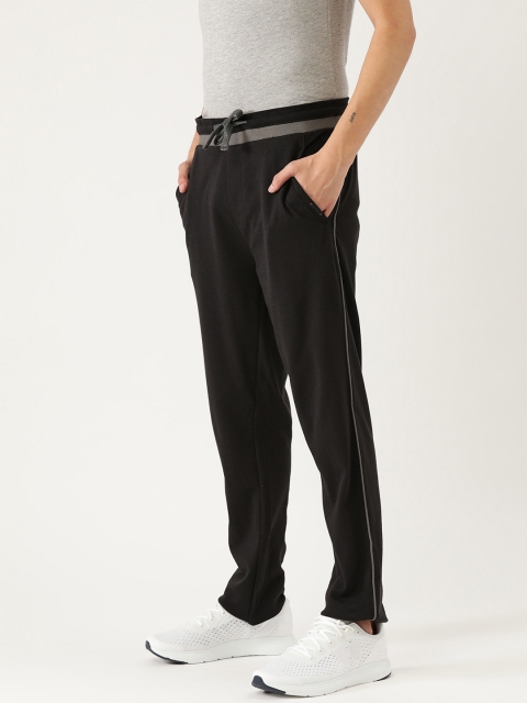 

Sweet Dreams Men Black Solid Track Pants